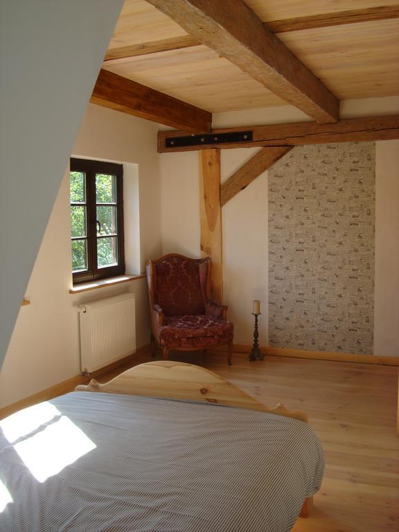 Stara Papiernia Zielony Lasek Krutynski Piecek Habitación foto